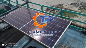 Điện mặt trời tàu cá